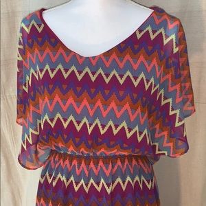 MADE IN USA pullover graphic print dress!